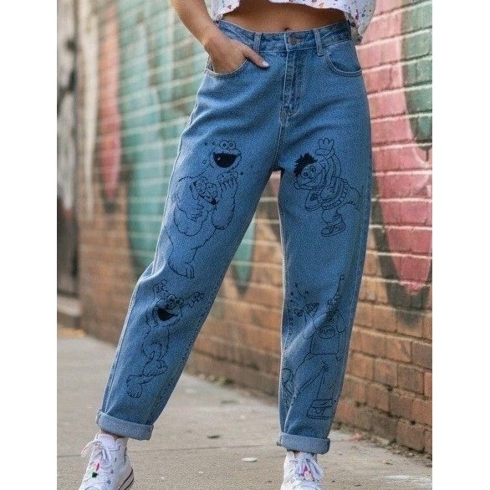 Sesame Street Cropped Denim Jeans Women's 23 Blue Elmo Cookie Monster Hand Drawn